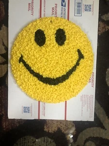 Vintage gelbes Smiley Gesicht glückliches Gesicht geschmolzen Kunststoff Popcorn Wandkunst Dekor - Bild 1 von 3