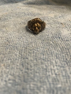 Vintage G&S Silver Lion Head Ring.    size 13 - Image 1 of 2