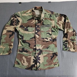 US Military BDU Woodland Camo Coat Shirt Small Regular Sergeant 4th Infatry - Picture 1 of 10