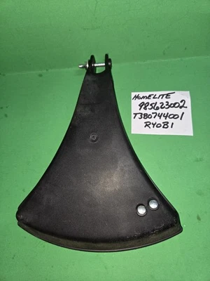 Homelite 985623002 / T380744001 Grass Deflector Assembly Deflector Shield SX135 - Image 1 of 4