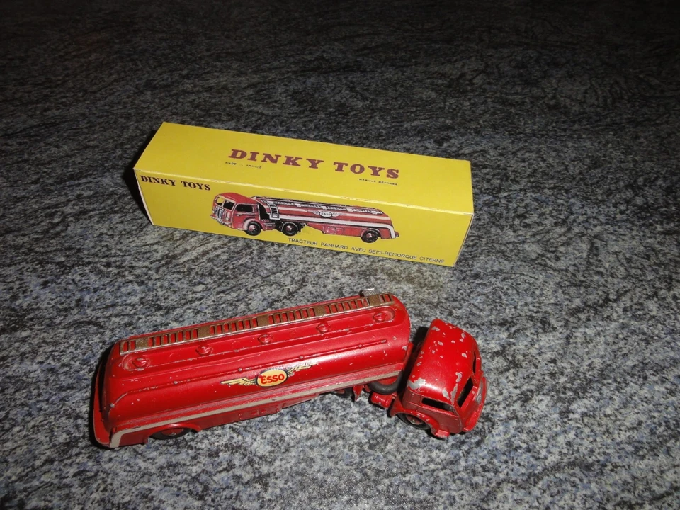 dinky 32C tracteur panhard esso + boite copie - Photo 1/1