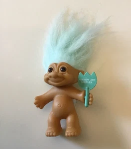 Russ Vintage 3" Troll "Friends Are Forever" Schild NEUWERTIG grüne Haare HASENSCHWANZ - Bild 1 von 3