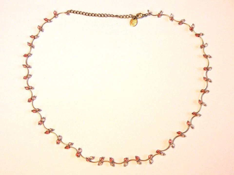 Collar Gargantilla Claire's Tono Plata Vidrio Rosa Cuentas 18-21 Pulgadas Foto 1 de 4