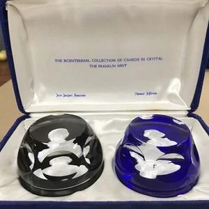 Bicentennial Cameos Crystal Jean-Jacques Rousseau & Thomas Jefferson Paperweight - Picture 1 of 12