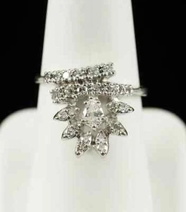 ANELLO COCKTAIL A GRAPPOLO DI DIAMANTI ~ ORO BIANCO 14K misura 7,75 - Foto 1 di 8