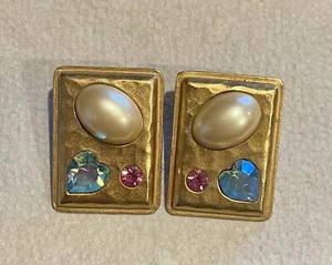 YVES SAINT LAURENT ORECCHINI CABOCHON CUORE BLU -PERLA ROSA STRASS CLIP - Foto 1 di 6