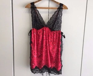 IN BLOOM por Jonquil VDH285R Satén y Encaje Chemise Slip + Tanga, M - Corazones Rojos - Imagen 1 de 12