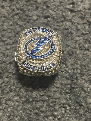 ANILLO CAMPEÓN Tampa Bay Lightning Stanley Cup Talla 11 Foto 1 de 4