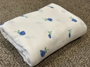 Vintage 74" x 80" Flannel Blanket Blue Roses Satin Edge - Picture 1 of 9