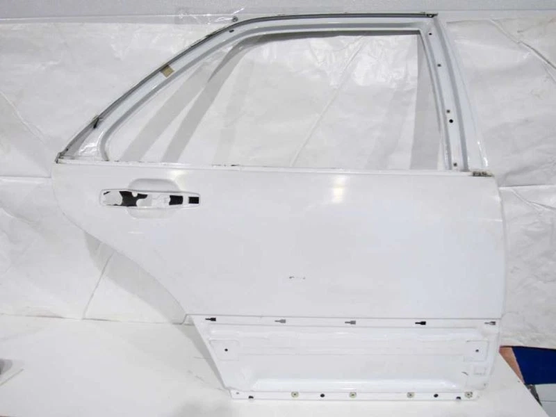 92-99 梅赛德斯 W140 S500 S600 500SEL 右后门外壳 白色 1407300605 — 第 1/4 张图片