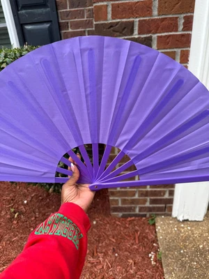 Ventilador dobrável roxo para mão - Imagem 1 de 2