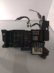 BOITIER FUSIBLES Mercedes-Benz A (W169) Hatchback 2.0 A-180 CDI 16_V (OM640.940) - Foto 1 di 5