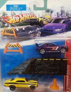 Hot Wheels Nissan Skyline GTR-R32 '70 Nova Racing Kits Street Race Purple 2010  - Picture 1 of 8