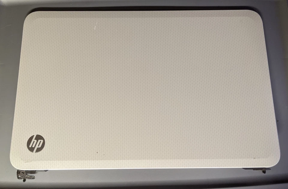 Cubierta trasera LCD HP G6 blanca con bisagras, cable LCD, cámara web y antena 685842-001 Foto 1 de 3