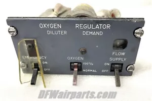 28000-1, 10-60887-2, All Nippon Airways Boeing 747 Diluter Demand Oxygen Regulat - Bild 1 von 2