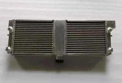 ✅ Радиатор подходит для Audi R8 4,2 л V8 / 5,2 л V10 FSI 2007-2015 420121254B - Изображение 1 из 4