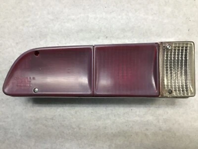 Conjunto de luz trasera izquierda convertible Fiat 850 Spider 1968-1973 12.629.718 subasta Foto 1 de 4