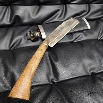 Herramienta de carpintería vintage campamento hacha al aire libre hecha por h... - Imagen 1 de 4