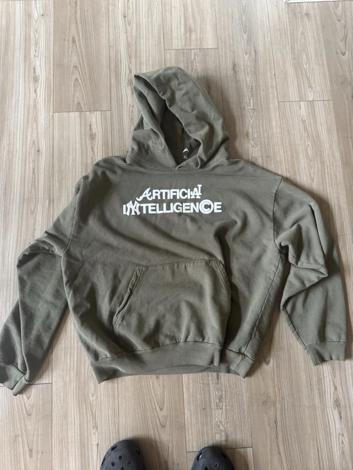 Artificial Fever连帽衫,尺寸 XL — 第 1/2 张图片