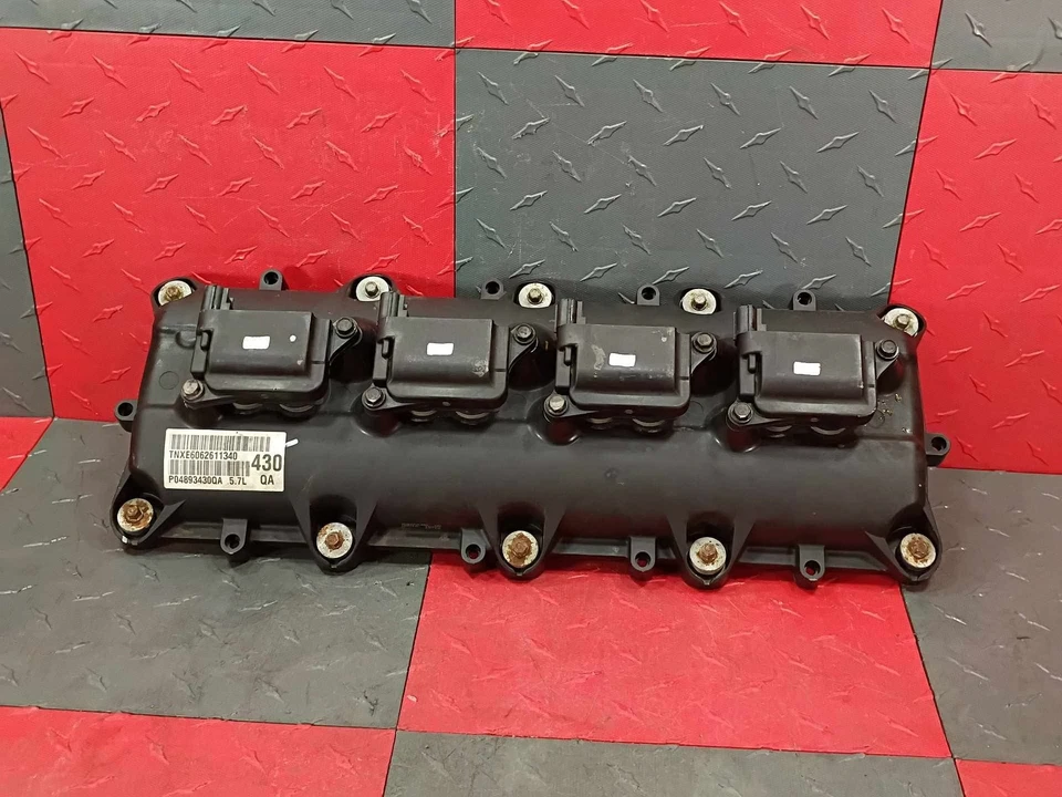 2006-2004 Dodge Ram Hemi 5.7L Valve Cover OEM#4893430QA - Image 1 of 4