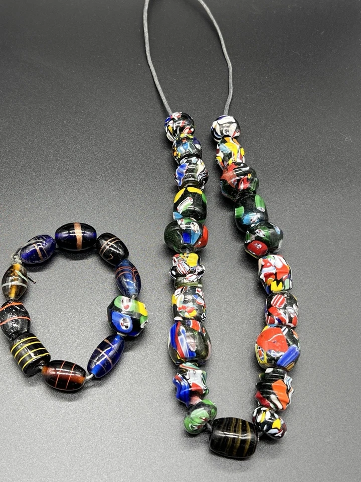 古董大号威尼斯玻璃贸易珠 31 件多种项链手链 — 第 1/4 张图片