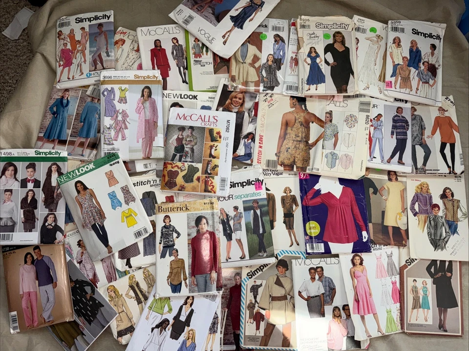 Lot of 41 Modern + VTG Sew Patterns Women S-M-L Cut As Is Dress Tops Knit Vogue - Image 1 of 4