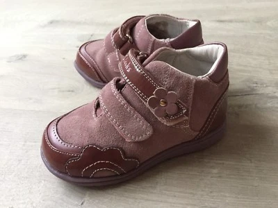 ^Nuevo Clarks Sofie Zapatos Bota Bebé Niña Talla 6 1/2 E Foto 1 de 4