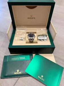 2023 Excellent Rolex Oyster Perpetual Watch 34mm Blue Dial, 124200, Full Set B&P - Picture 1 of 12