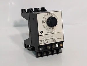 Eagle Signal BR18A6 Timer, 0-10 min 10A 1/3 HP 125-250 VAC; 1/2-1/4A 125-250VDC - Picture 1 of 24