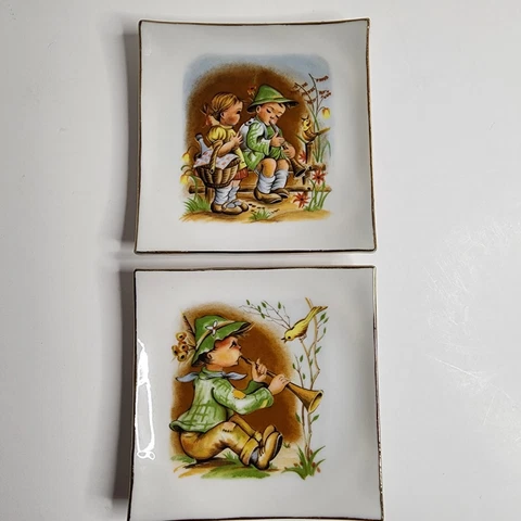 Vtg Japan Miniature Hanging Wall Plates Hummel Goebel Style Children 1960 Set/2 Cover