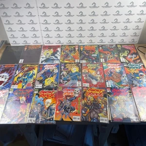 Enorme lotto di fumetti Ghost Rider Marvel Midnight Sons vari numeri - Foto 1 di 7