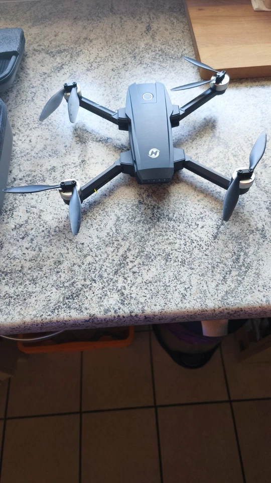 Drohne Holy Stone HS 720 faltbar mit Kamera 4k gps - Bild 1 von 4