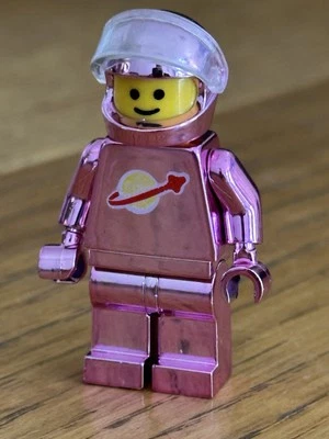 Lego Chrome Light Pink Plated Classic Space Astronaut mini figure Bennys New - Image 1 of 2
