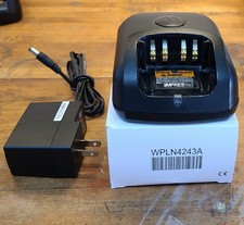 Motorola Wpln4243A Single Station Battery Charger& Ac Power Adapter