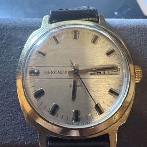 Vintage SEKONDA Made in USSR 21 Jewels Mechanical Wristwatch Made in USSR - Picture 1 of 12