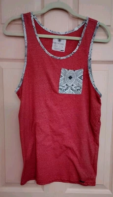 On The Byas Red Small Polyester - Cotton Men's Short Sleeve T-shirt Foto 1 de 4