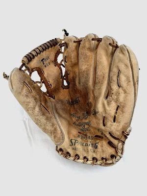 Spalding 42-145 Yogi Berra Rare USA Made 11” Baseball Glove Right Hand Throw - Image 1 of 4