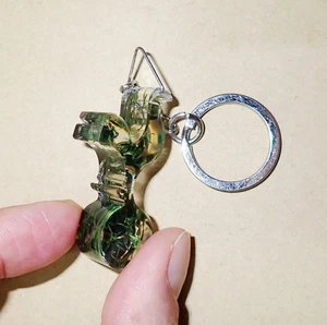 Lote de 1 pieza de llavero de resina con forma de club de fútbol americano hierba real en Tottenham Hotspur - Imagen 1 de 8