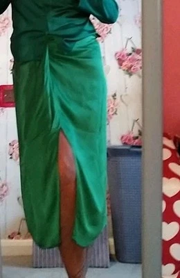 Ladies Green Skirt F&F  Size 12 - Image 1 of 4