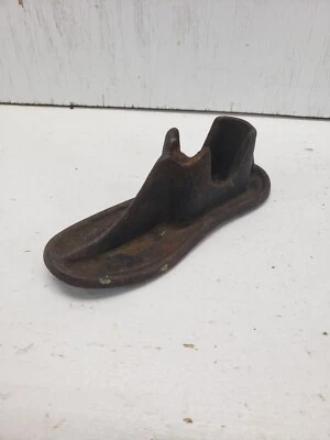 Antiguo molde de zapato zapatero de hierro fundido tamaño niño dañado ver fotos  Foto 1 de 4