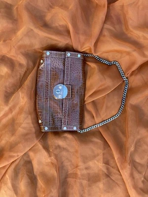 Bolsa de ombro Michael Kors marrom crocodilo em relevo bolsa com alça de corrente - Imagem 1 de 4