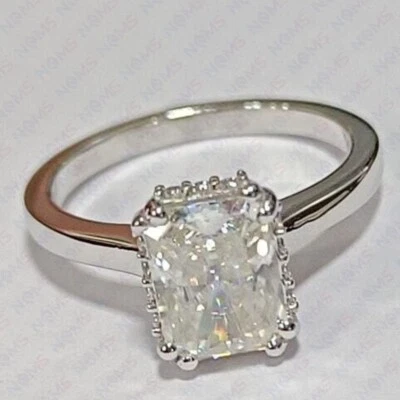 Anillo de diamantes HPHT de corte radiante de 2,50 quilates con punta real de oro blanco sólido de 14 k Foto 1 de 4