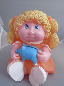 Vintage 1983 Plastik Kohl Patch Kind "blondes Mädchen" Coin Bank 6 Zoll CPK - Bild 1 von 7