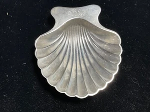 Vintage Tiffany & Co. Clam Shell argento sterling caviale noce piatto 2,5" x 2,75" - Foto 1 di 7