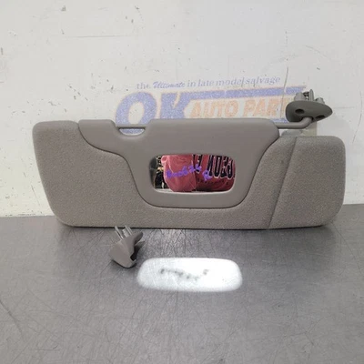 01 2001 Chevy Silverado 1500 tela gris con espejo parasol pasajero derecho Foto 1 de 4