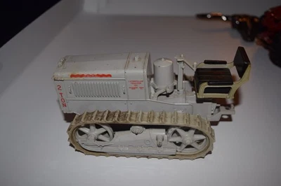 Tractor Cat Caterpillar 1993 vintage tipo oruga 2 toneladas escala 1/16 ERTL #2438 GRIS Foto 1 de 4