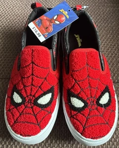 New Spider-Man Slip-on Sneakers Youth Boy Shoes Marvel Size 4 - Picture 1 of 4