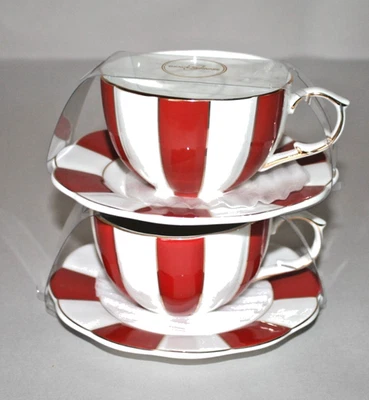 Conjunto de dois conjuntos de xícaras e pires Grace Teaware listras vermelhas e brancas grandes novo - Imagem 1 de 3