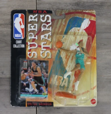 Figura y tarjeta de colección de Super Estrellas de la NBA Mike Bibby Vancouver Grizzlies 1999-2000 Foto 1 de 4