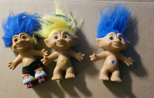 Vintage Ace & Russ Novelty Treasure Troll Doll Lot Of 3x Belly Gem Roller Blades - Bild 1 von 5